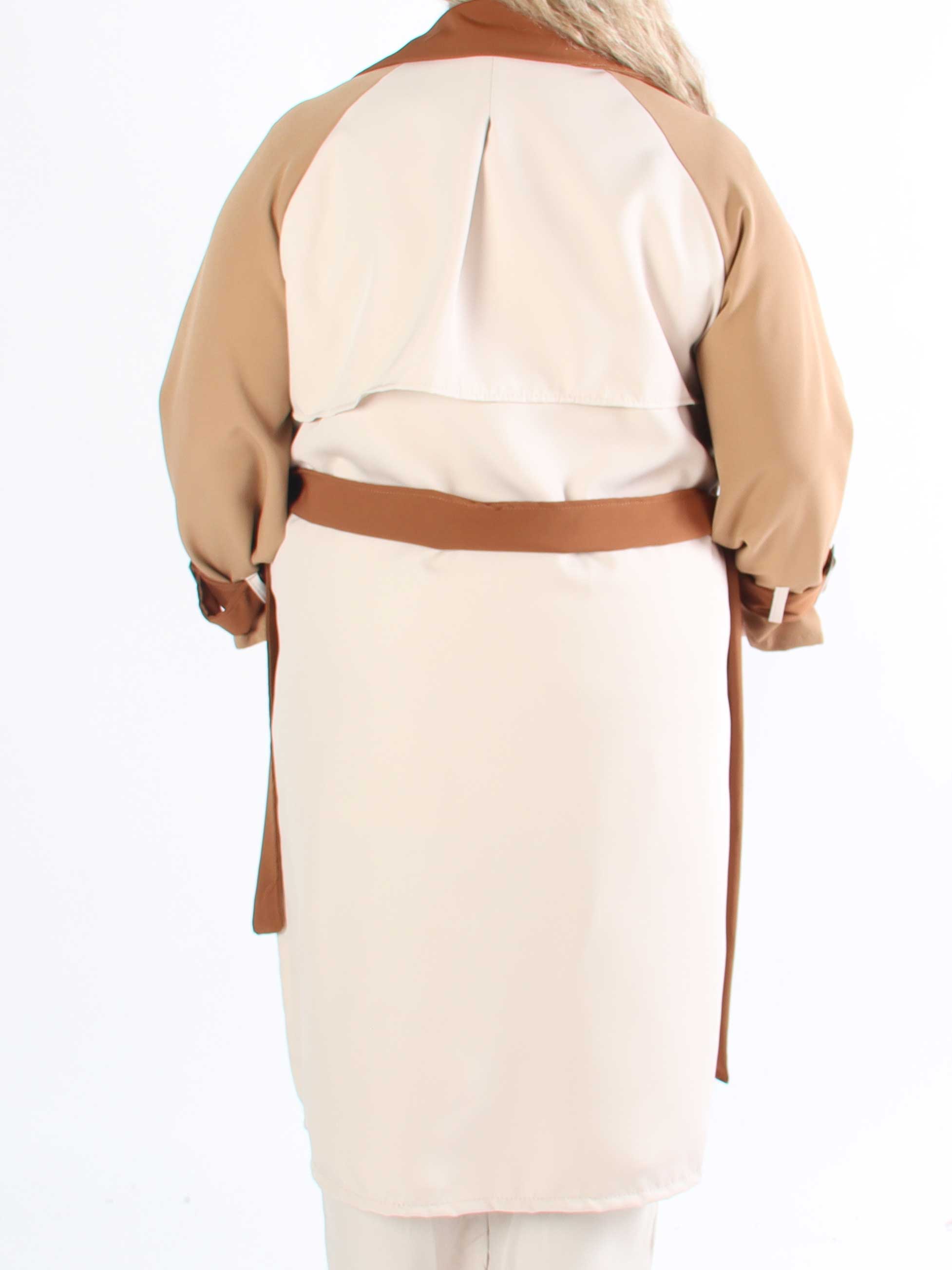 Neema - Lätt, flerfärgad trenchcoat i plusstorlek med knytband